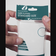 Cargar y reproducir el video en el visor de la galería, Protectores Esenciales | TOPDECK Standard 66x91mm color Blanco
