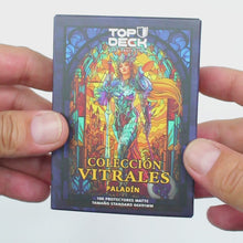 Cargar y reproducir el video en el visor de la galería, Protectores Standard | Colección Vitrales - Paladín 66x91mm
